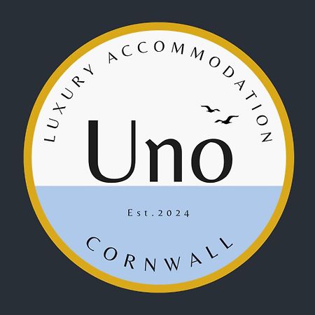 Uno St Ives - Luxury Serviced Accommodation Экстерьер фото