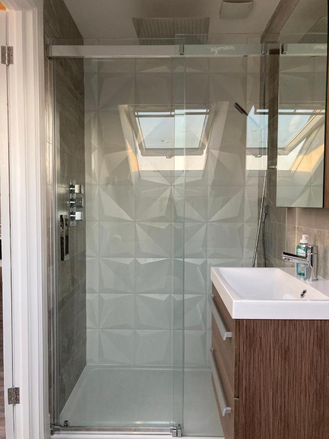 Uno St Ives - Luxury Serviced Accommodation Экстерьер фото