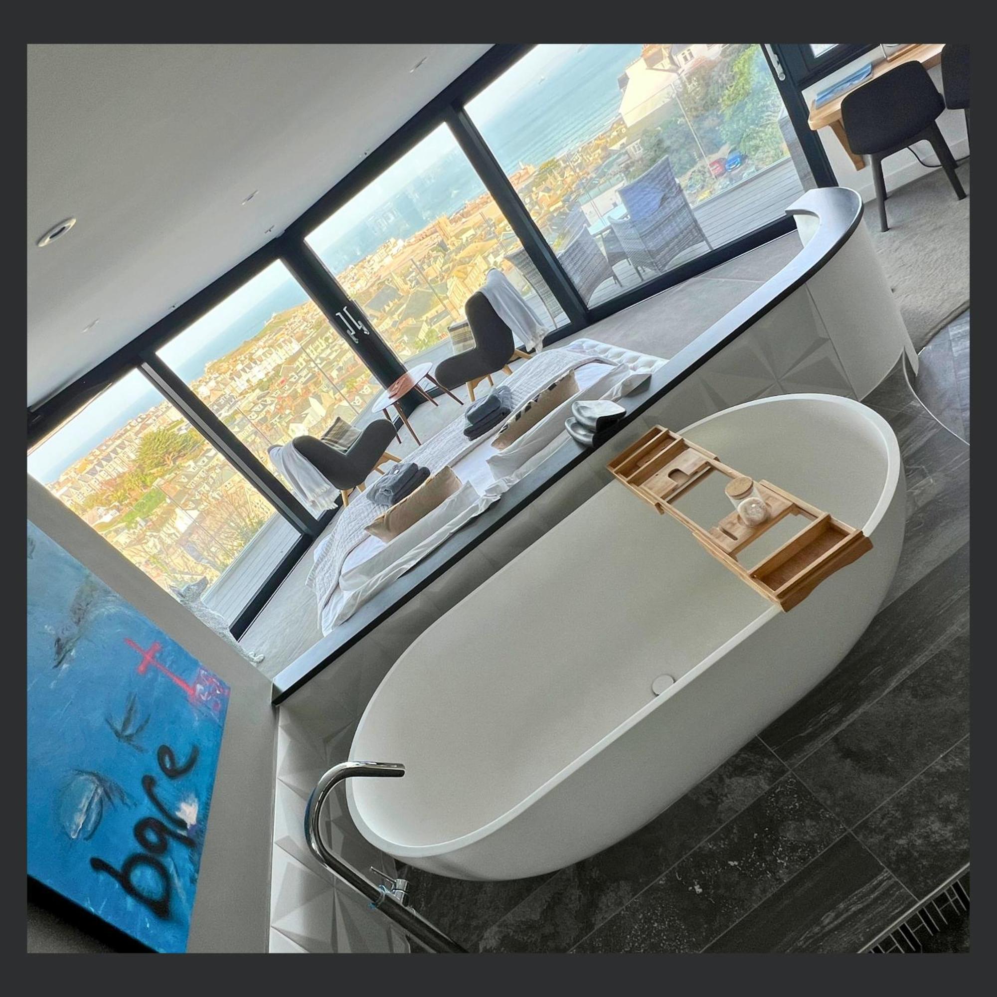 Uno St Ives - Luxury Serviced Accommodation Экстерьер фото