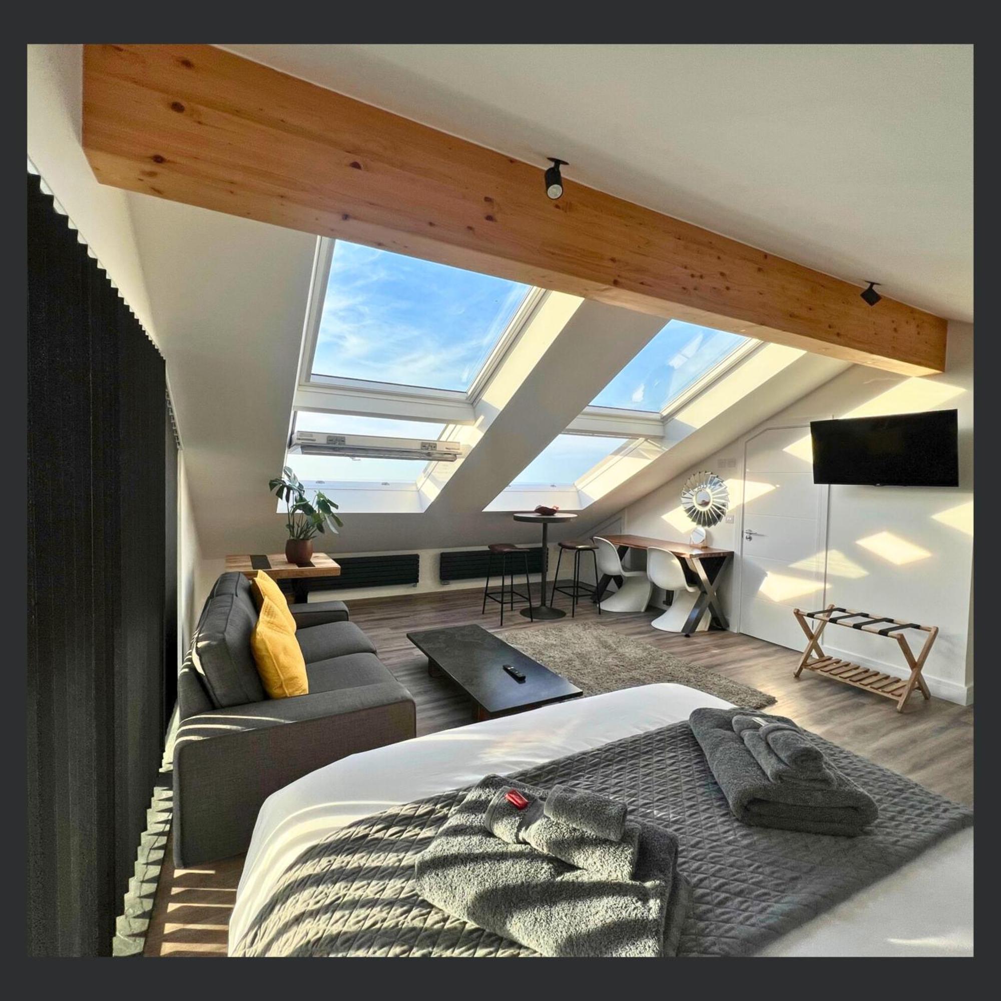 Uno St Ives - Luxury Serviced Accommodation Экстерьер фото