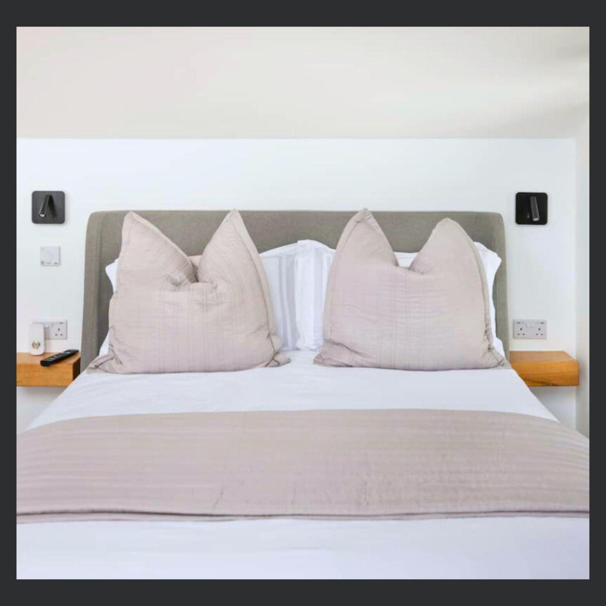Uno St Ives - Luxury Serviced Accommodation Экстерьер фото