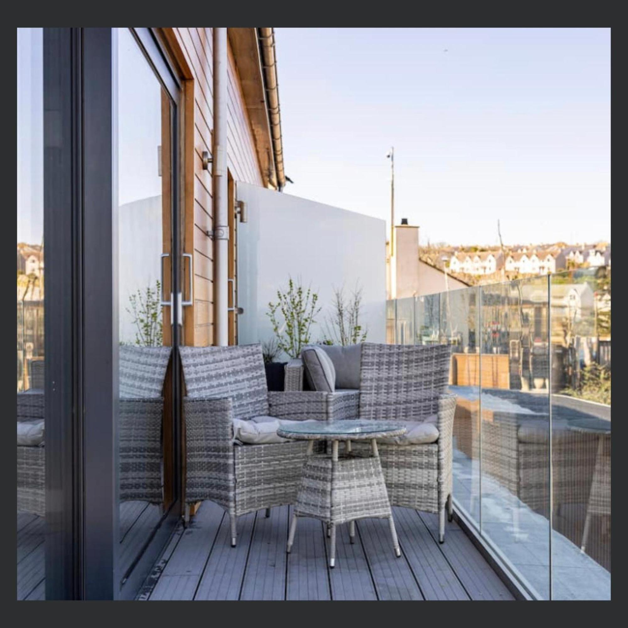 Uno St Ives - Luxury Serviced Accommodation Экстерьер фото