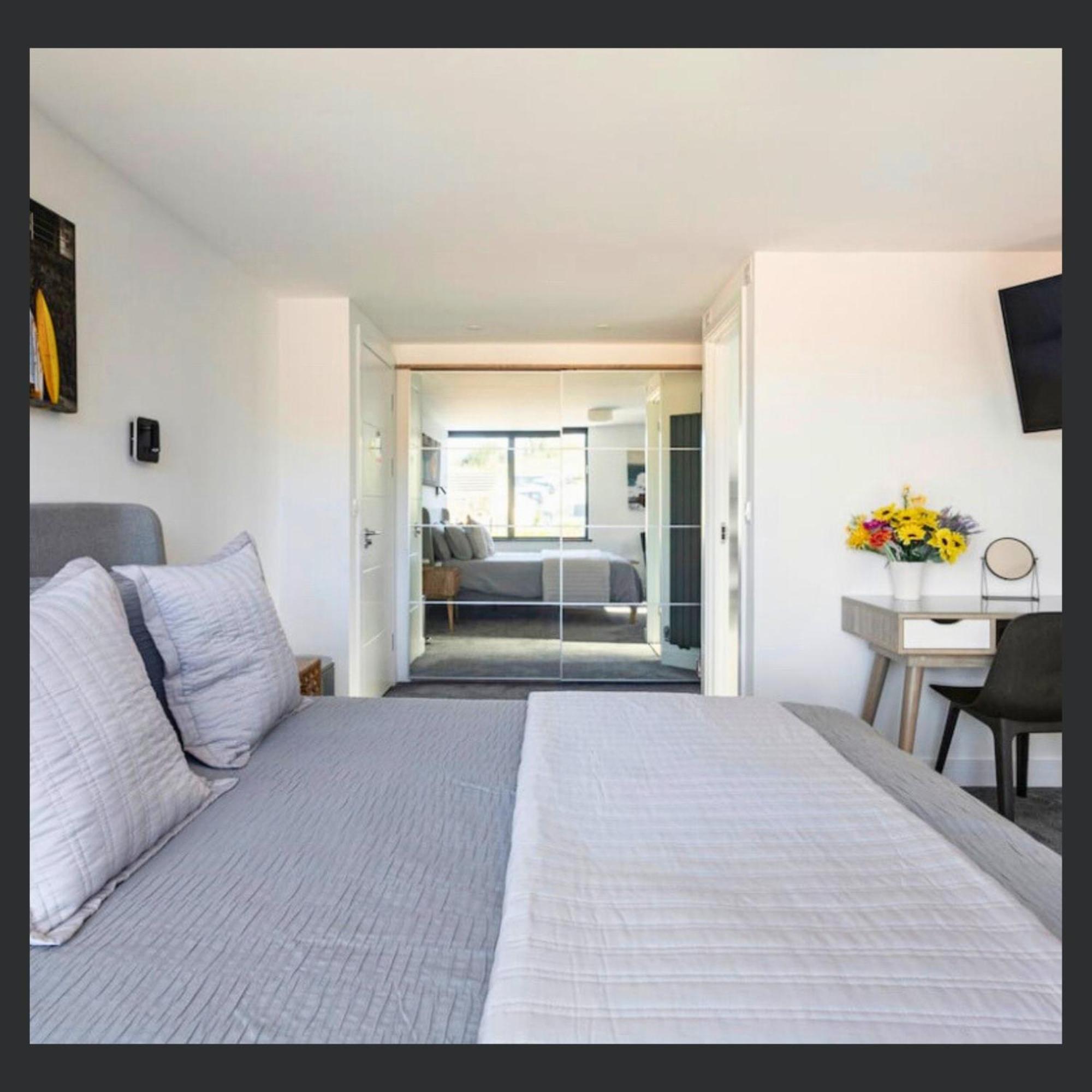 Uno St Ives - Luxury Serviced Accommodation Номер фото